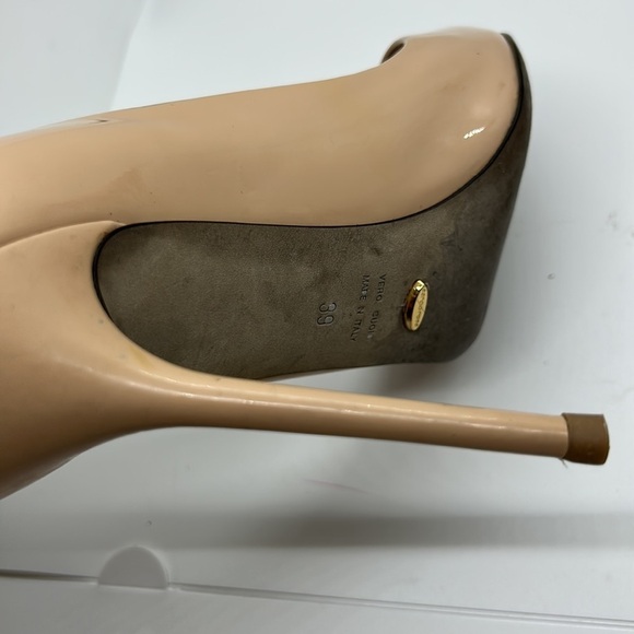 Sergio Rossi Godiva Patent Pumps. 39 - Picture 9 of 16